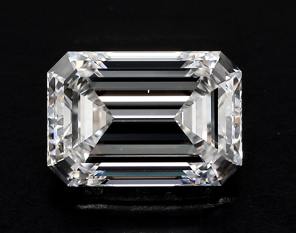 4.2 Carat Emerald Lab Diamond with  Cut Diamond in 14KT  view 1
