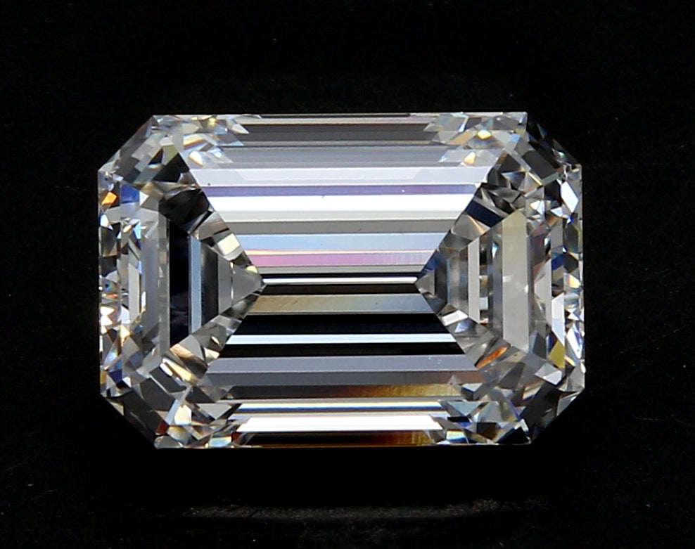 1.93 Carat Emerald Lab Diamond with  Cut Diamond in 14KT  view 1

