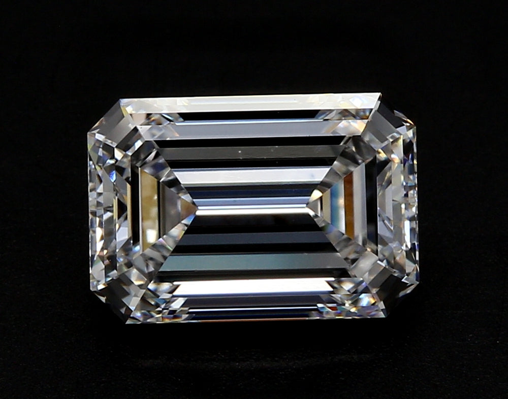 2.92 Carat Emerald Lab Diamond with  Cut Diamond in 14KT  view 1
