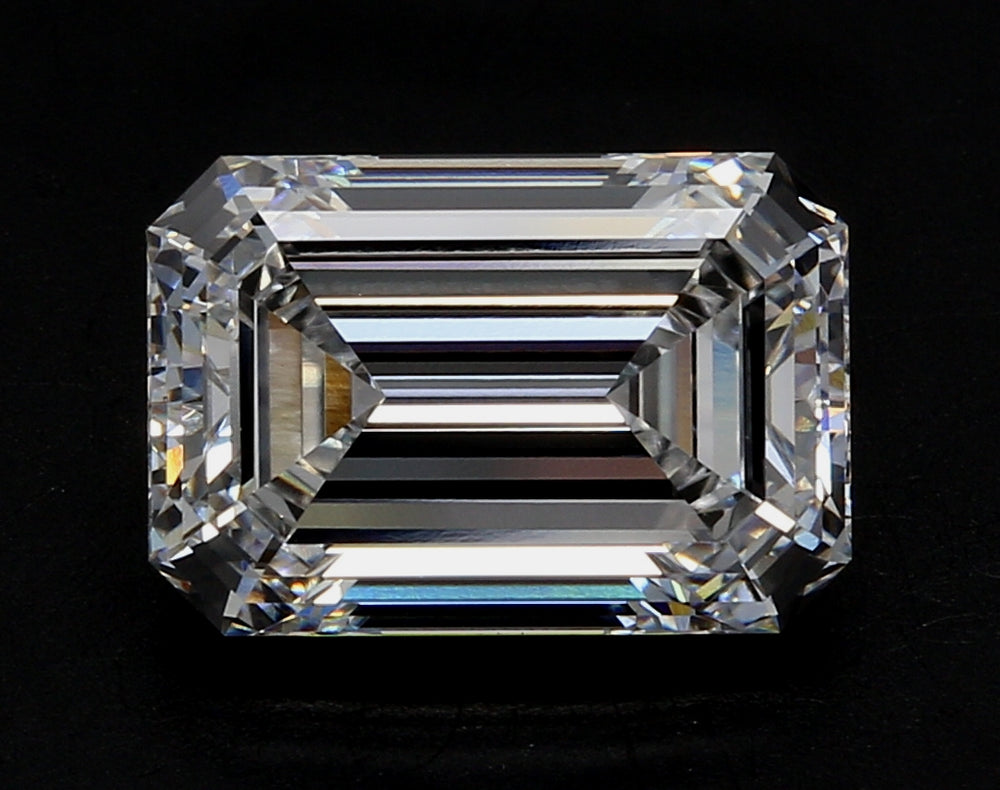 1.55 Carat Emerald Lab Diamond with  Cut Diamond in 14KT  view 1

