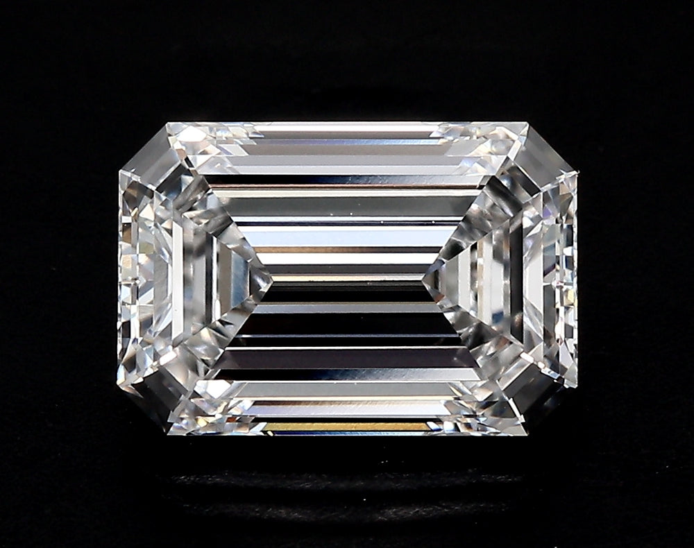 2.58 Carat Emerald Lab Diamond with  Cut Diamond in 14KT  view 1
