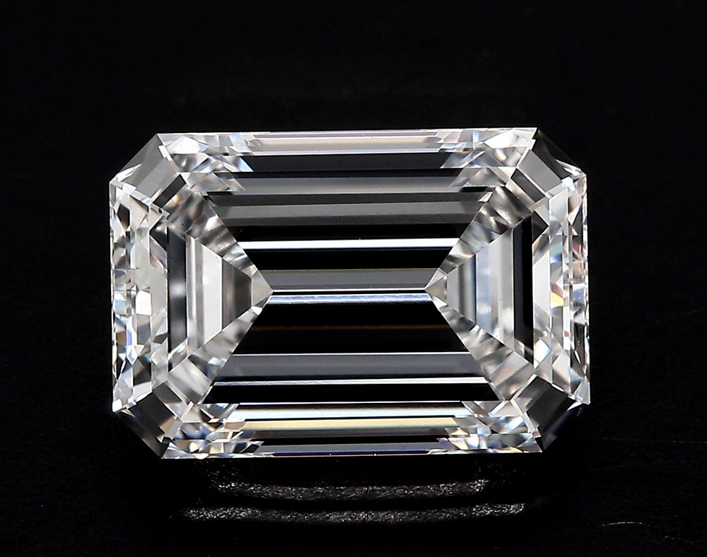 1.57 Carat Emerald Lab Diamond with  Cut Diamond in 14KT  view 1
