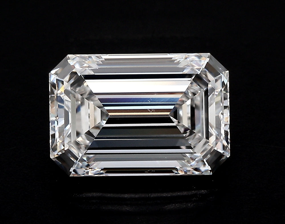 1.57 Carat Emerald Lab Diamond with  Cut Diamond in 14KT  view 1
