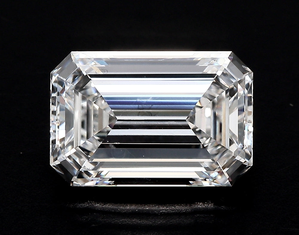 1.51 Carat Emerald Lab Diamond with  Cut Diamond in 14KT  view 1
