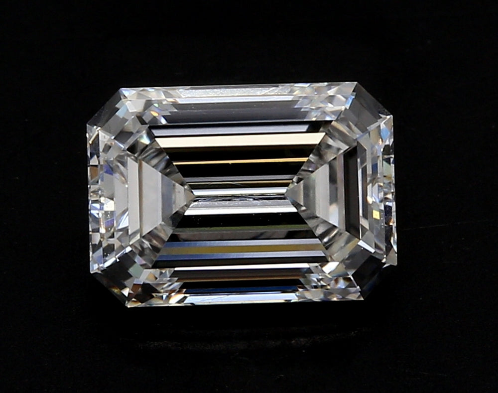 2.92 Carat Emerald Lab Diamond with  Cut Diamond in 14KT  view 1
