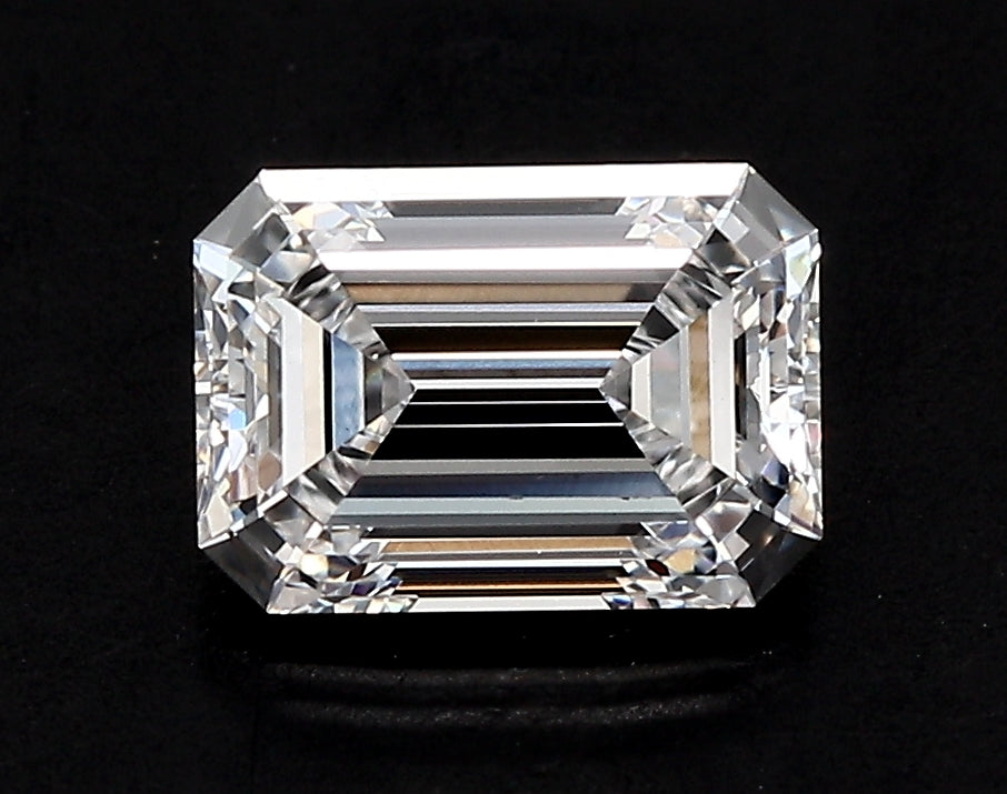 4.27 Carat Emerald Lab Diamond with  Cut Diamond in 14KT  view 1
