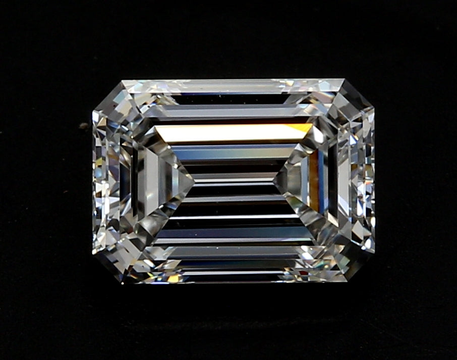 2.52 Carat Emerald Lab Diamond with  Cut Diamond in 14KT  view 1
