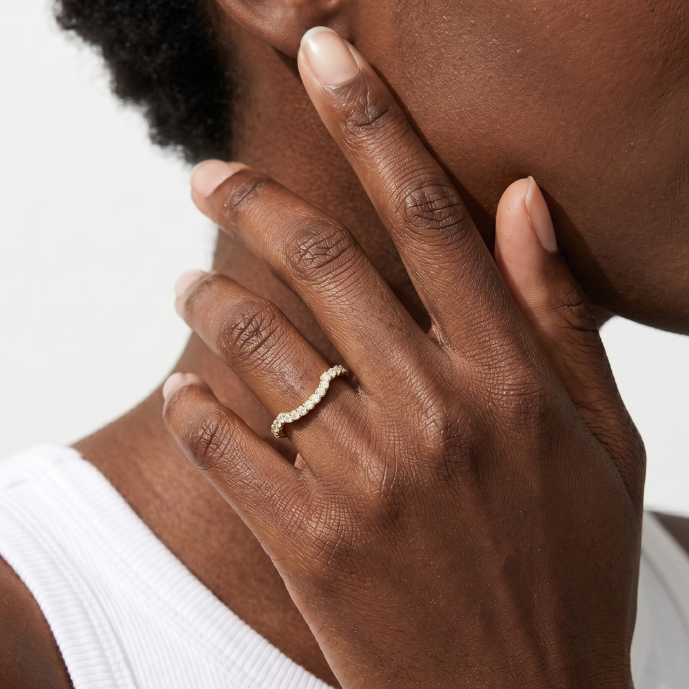 Elegance Trapezoid Side Stone Diamond Wedding Band with 18KT Rose Gold Cut Diamond in 14KT Rose Gold view 3
