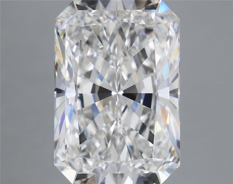 5.07 Carat Radiant Lab Diamond with  Cut Diamond in 14KT  view 1
