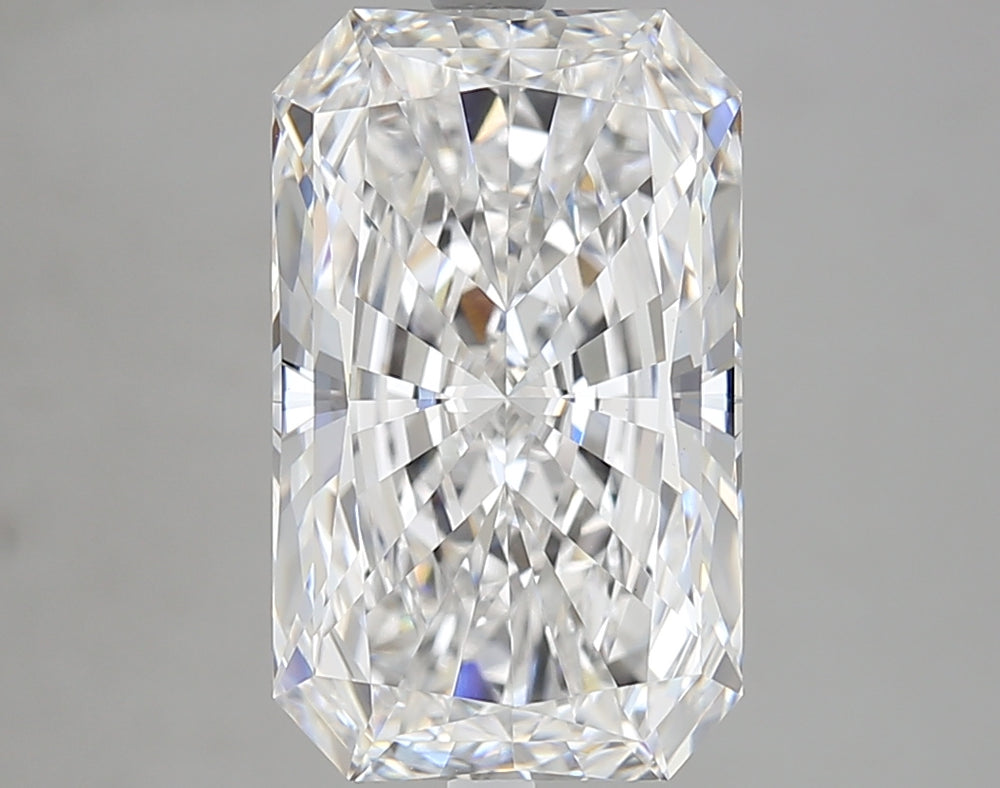 5.04 Carat Radiant Lab Diamond with  Cut Diamond in 14KT  view 1
