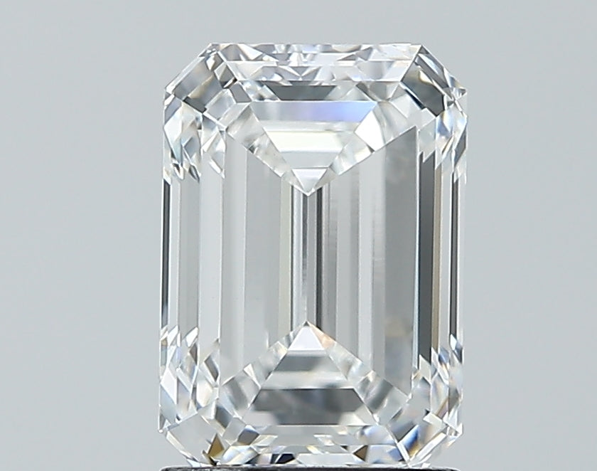 2.0 Carat Emerald Lab Diamond with  Cut Diamond in 14KT  view 1
