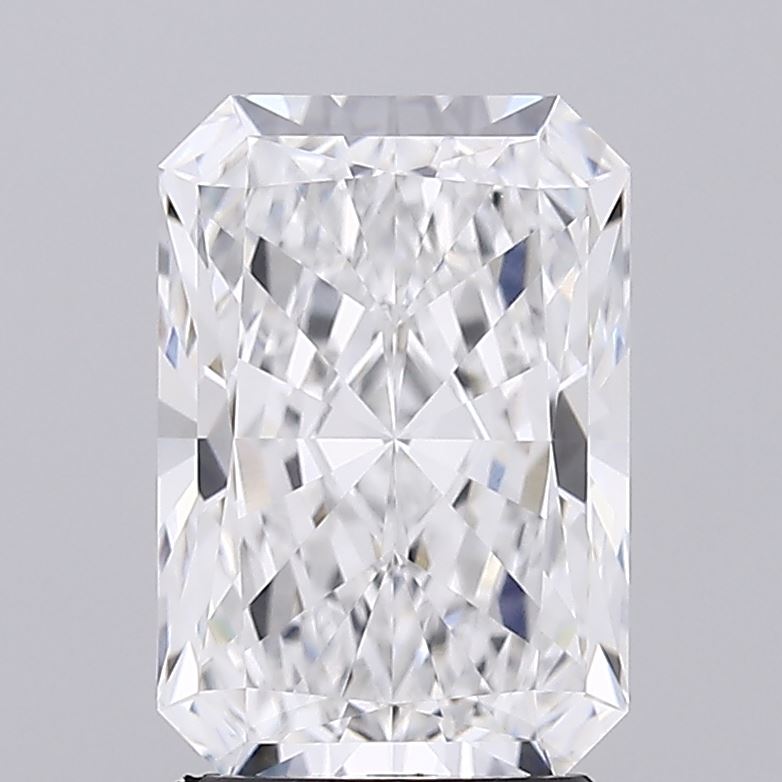2.56 Carat Radiant Lab Diamond with  Cut Diamond in 14KT  view 1
