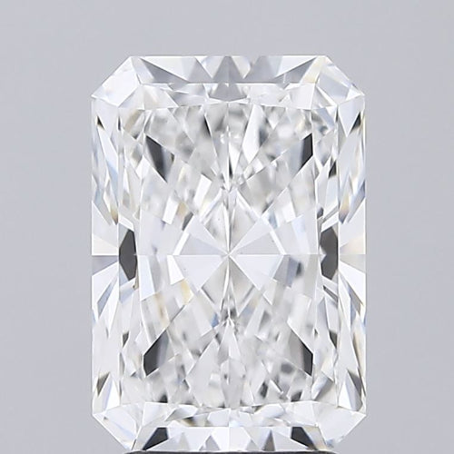 2.72 Carat Radiant Lab Diamond with  Cut Diamond in 14KT  view 1
