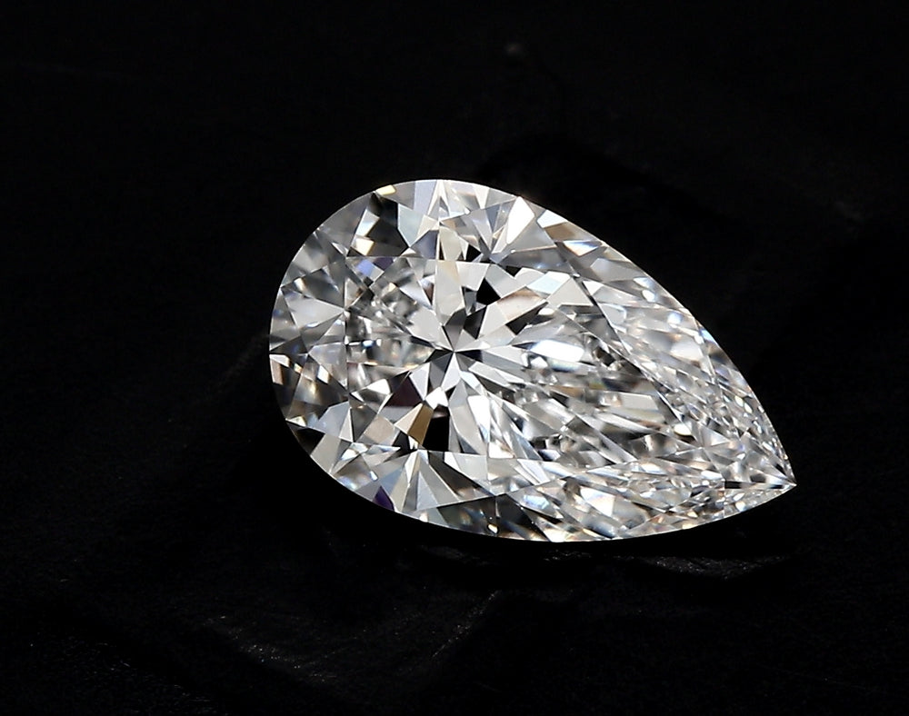 20.0 Carat Pear Lab Diamond with  Cut Diamond in 14KT  view 1
