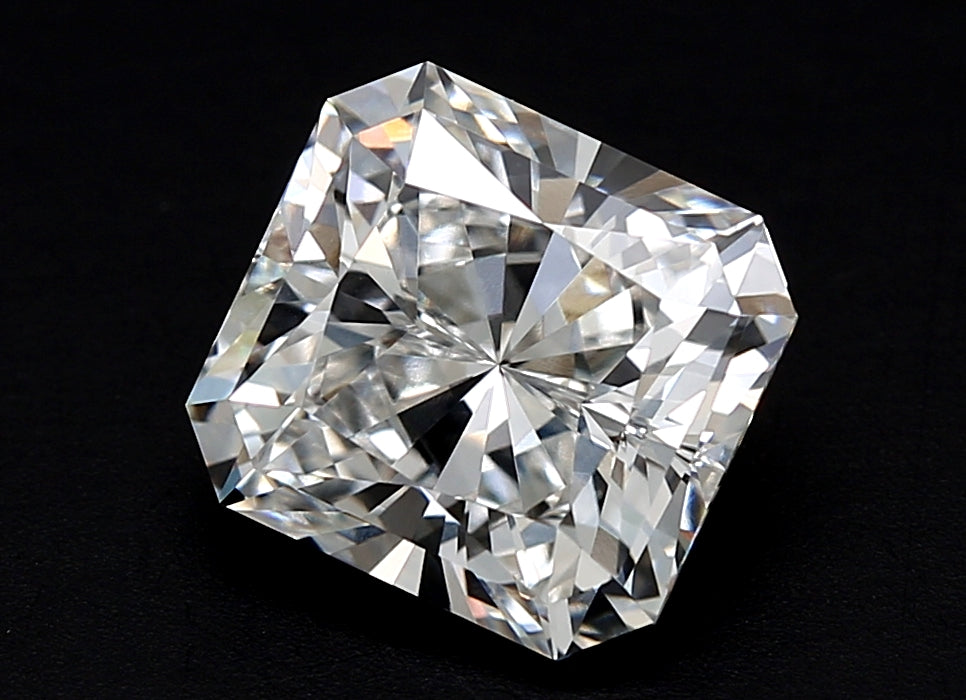 3.17 Carat Radiant Lab Diamond with  Cut Diamond in 14KT  view 1
