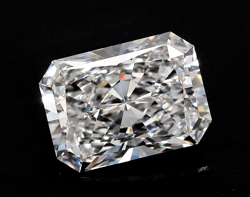 2.01 Carat Radiant Lab Diamond with  Cut Diamond in 14KT  view 1
