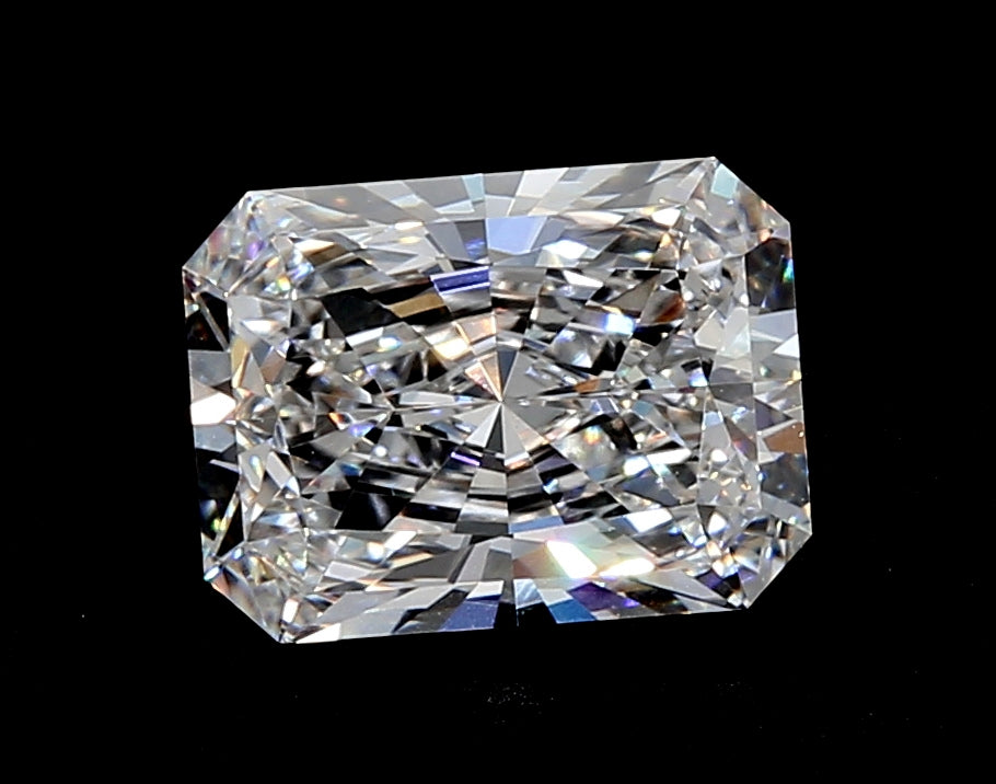 1.51 Carat Radiant Lab Diamond with  Cut Diamond in 14KT  view 1
