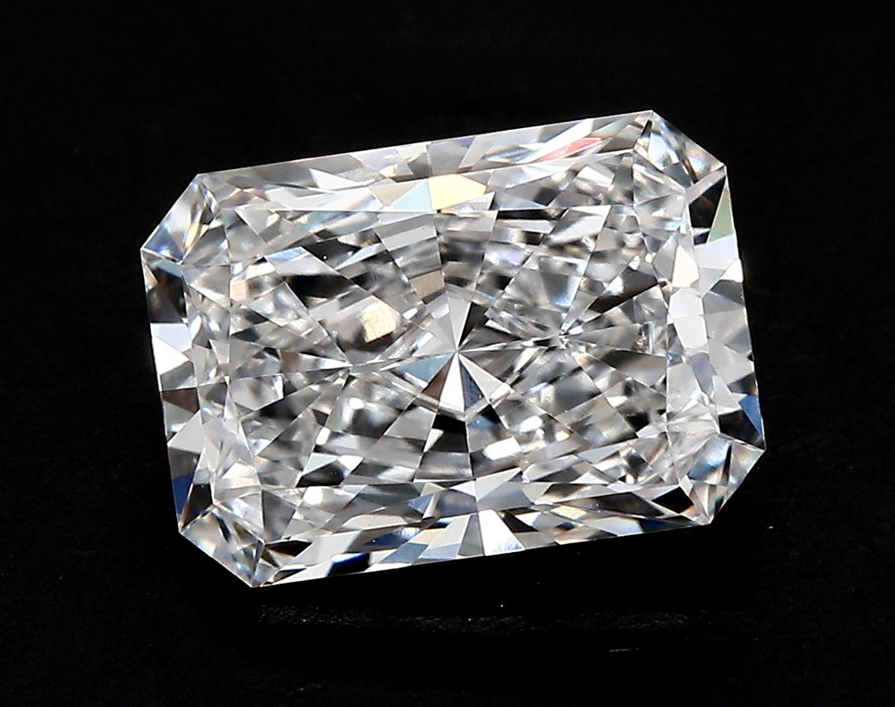 2.72 Carat Radiant Lab Diamond with  Cut Diamond in 14KT  view 1

