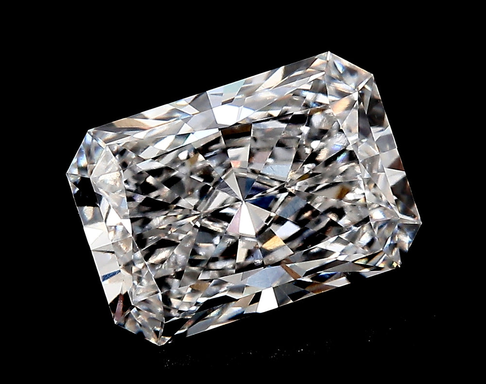 2.27 Carat Radiant Lab Diamond with  Cut Diamond in 14KT  view 1
