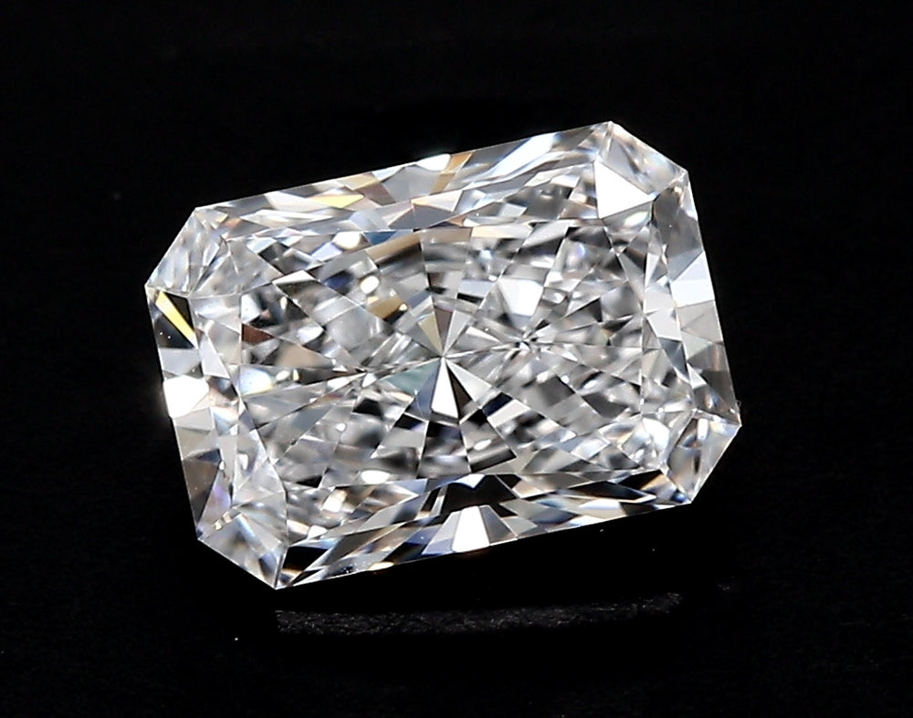 3.07 Carat Radiant Lab Diamond with  Cut Diamond in 14KT  view 1
