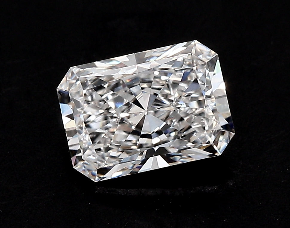 4.01 Carat Radiant Lab Diamond with  Cut Diamond in 14KT  view 1
