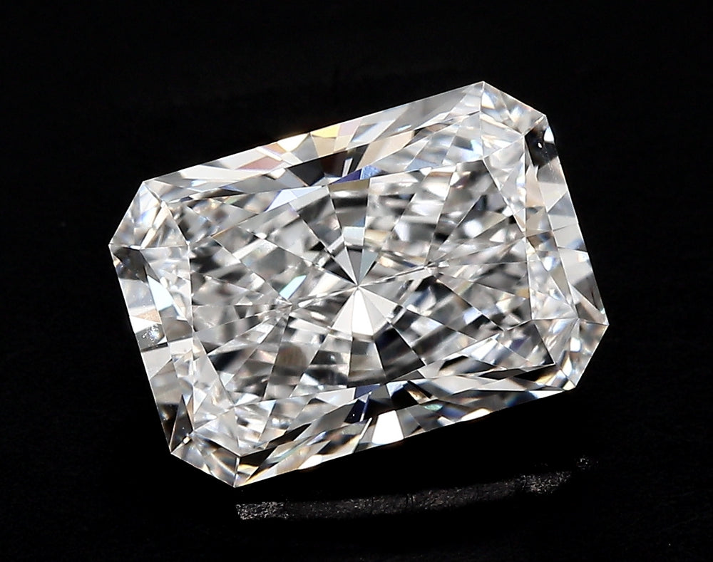3.23 Carat Radiant Lab Diamond with  Cut Diamond in 14KT  view 1
