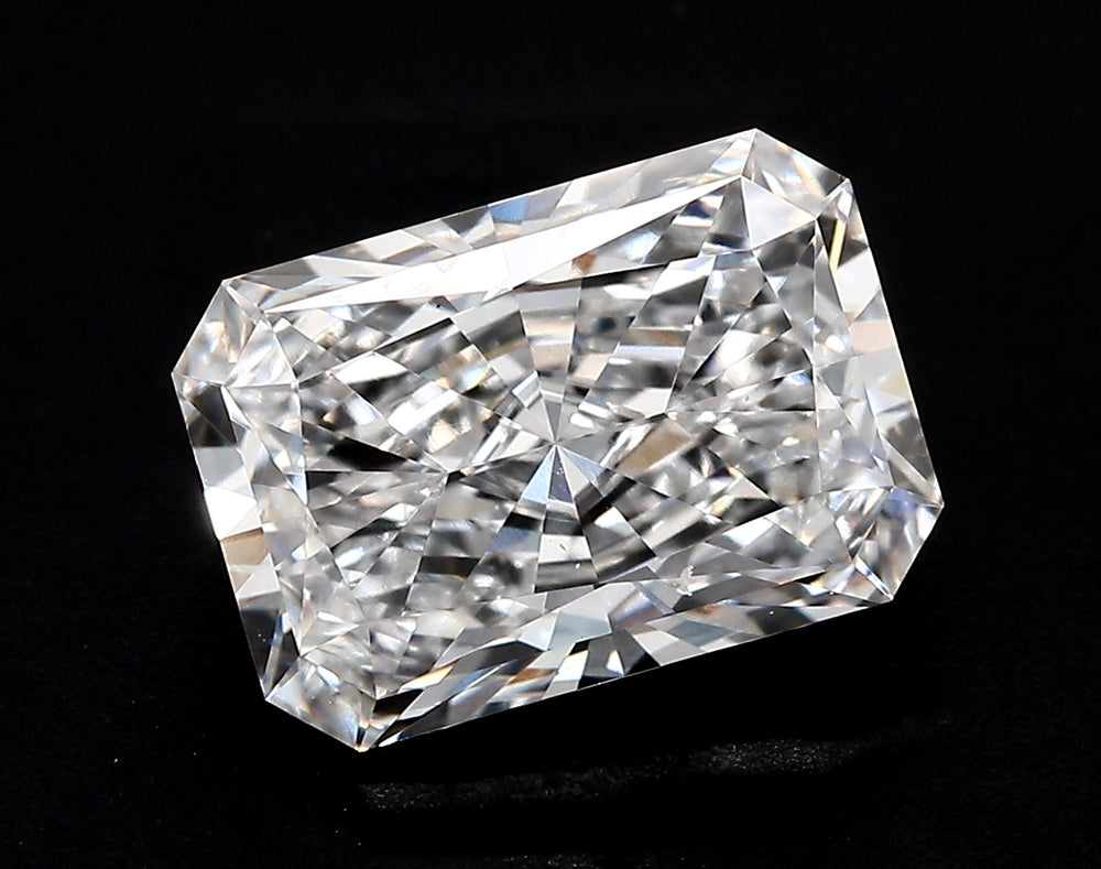 1.59 Carat Radiant Lab Diamond with  Cut Diamond in 14KT  view 1
