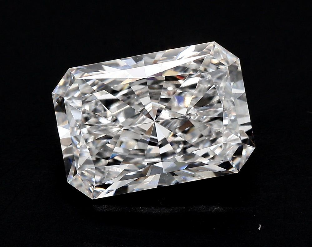 4.95 Carat Radiant Lab Diamond with  Cut Diamond in 14KT  view 1
