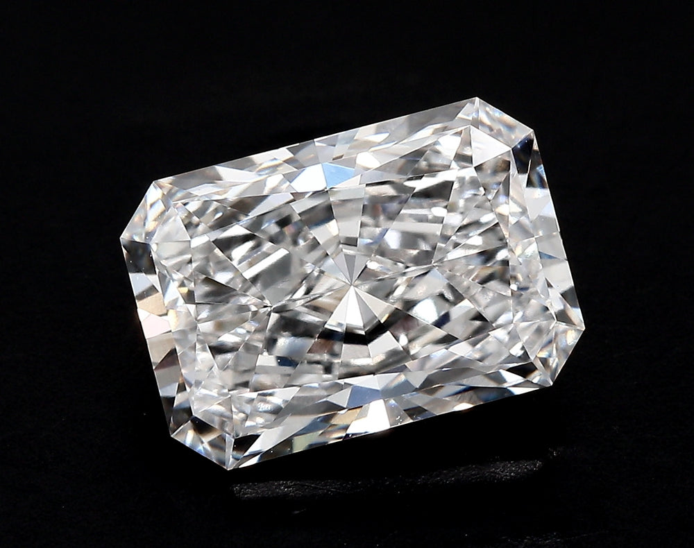 4.03 Carat Radiant Lab Diamond with  Cut Diamond in 14KT  view 1
