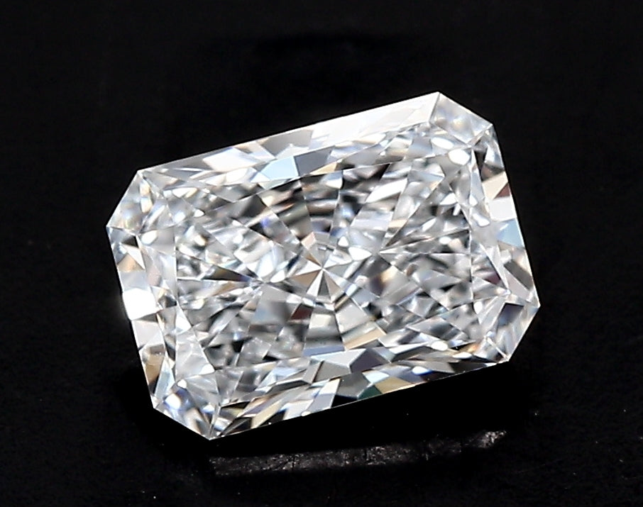 3.05 Carat Radiant Lab Diamond with  Cut Diamond in 14KT  view 1
