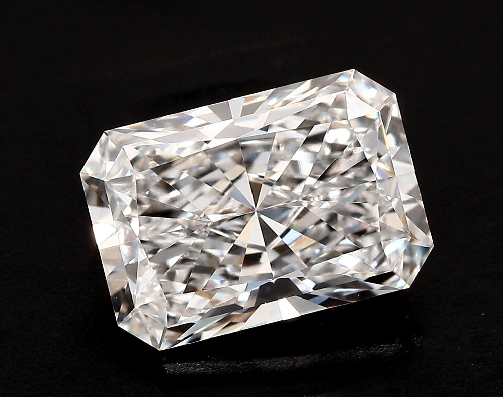 2.36 Carat Radiant Lab Diamond with  Cut Diamond in 14KT  view 1
