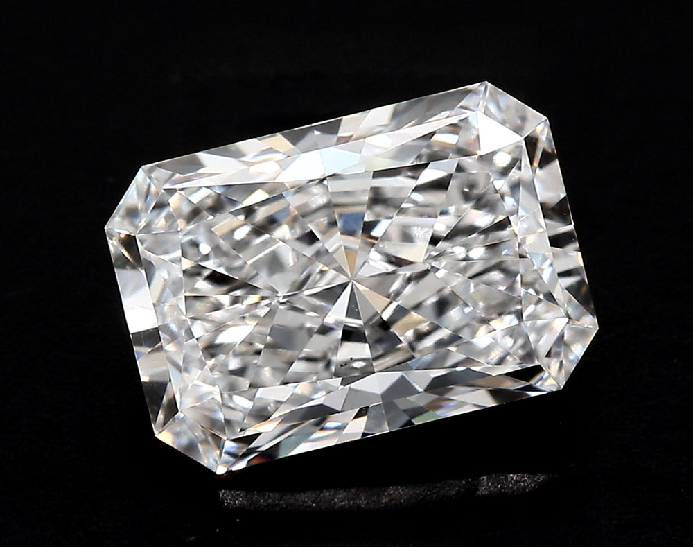 3.02 Carat Radiant Lab Diamond with  Cut Diamond in 14KT  view 1
