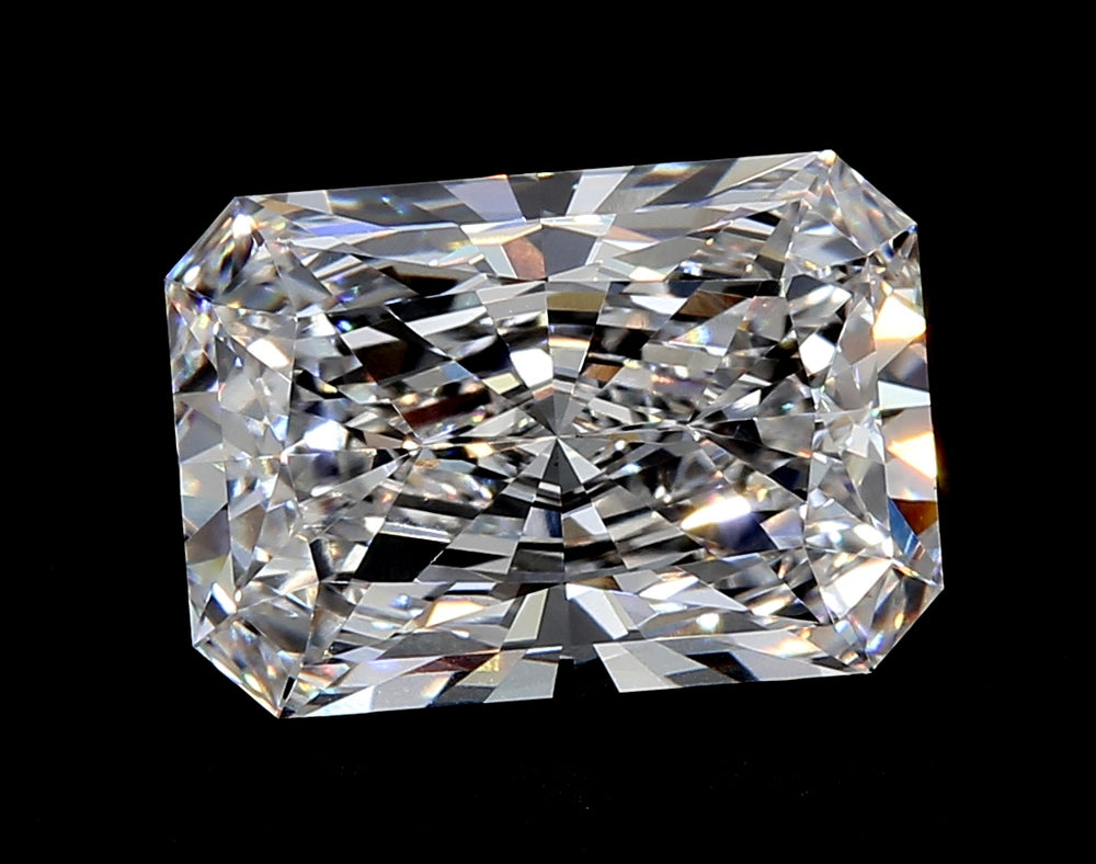 1.53 Carat Radiant Lab Diamond with  Cut Diamond in 14KT  view 1
