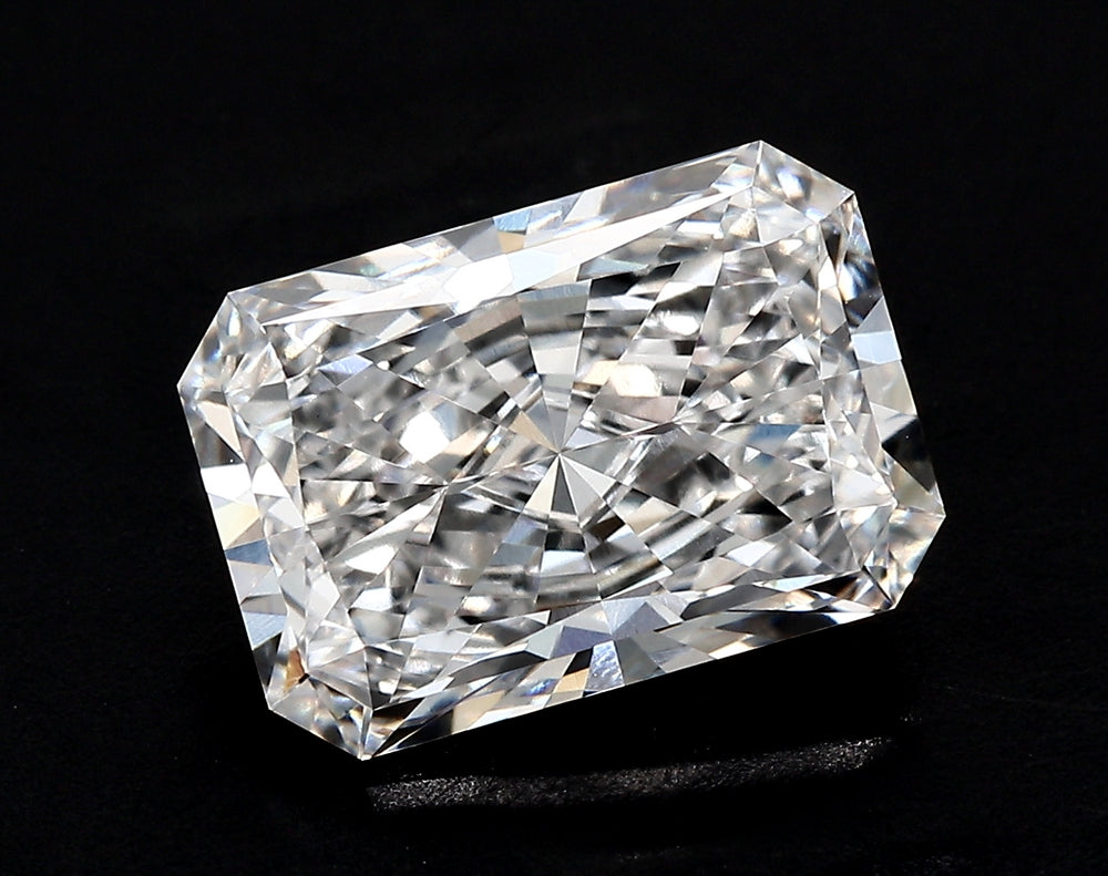 5.23 Carat Radiant Lab Diamond with  Cut Diamond in 14KT  view 1
