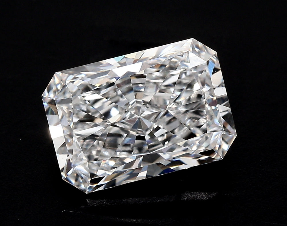 3.05 Carat Radiant Lab Diamond with  Cut Diamond in 14KT  view 1
