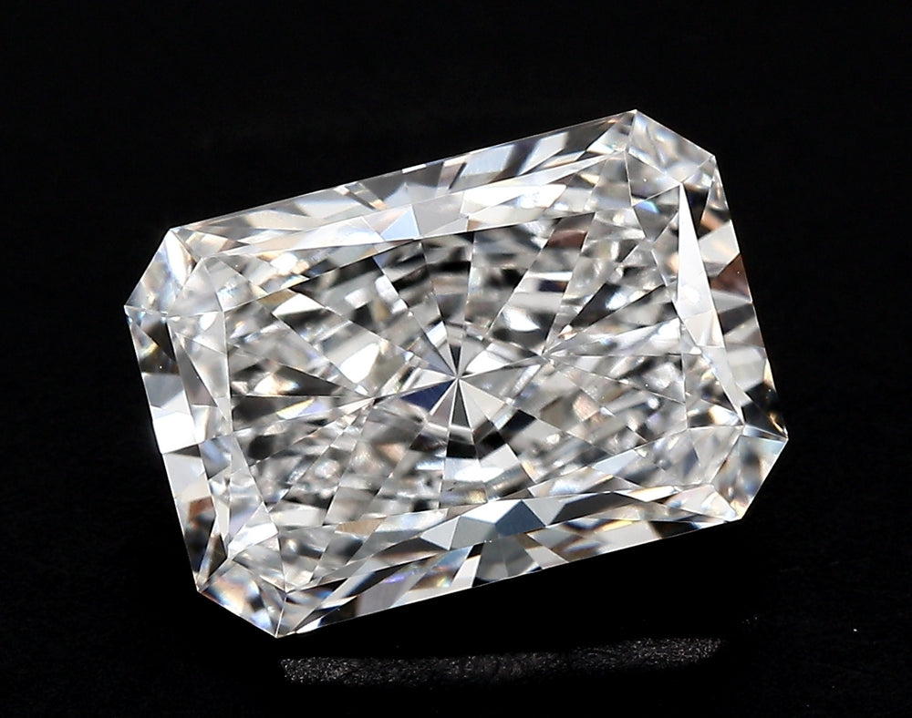 2.99 Carat Radiant Lab Diamond with  Cut Diamond in 14KT  view 1
