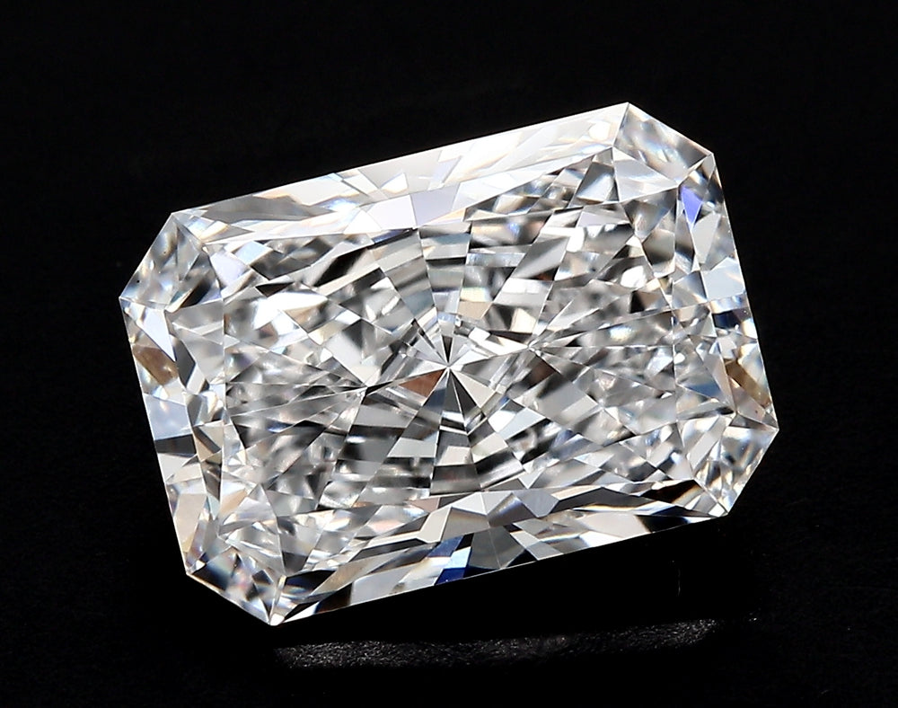 9.03 Carat Radiant Lab Diamond with  Cut Diamond in 14KT  view 1
