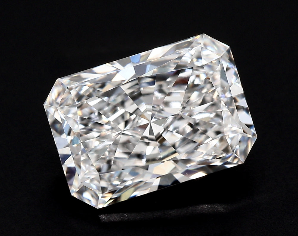 1.53 Carat Radiant Lab Diamond with  Cut Diamond in 14KT  view 1
