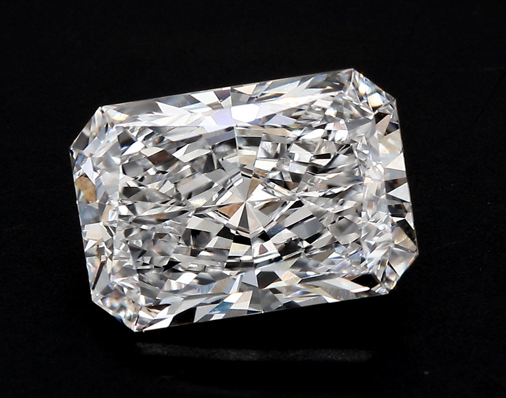 3.22 Carat Radiant Lab Diamond with  Cut Diamond in 14KT  view 1

