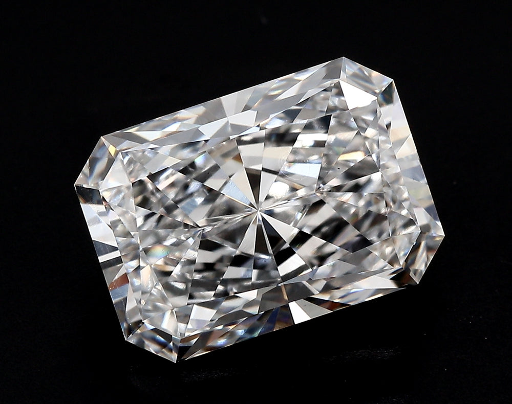 1.59 Carat Radiant Lab Diamond with  Cut Diamond in 14KT  view 1
