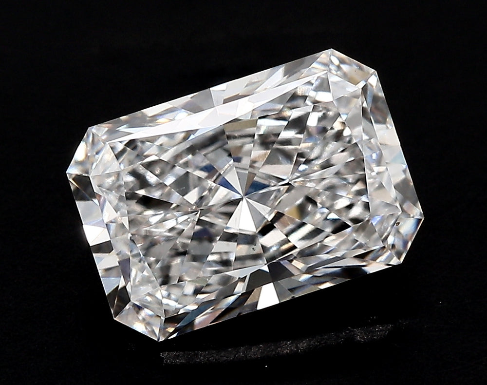 2.57 Carat Radiant Lab Diamond with  Cut Diamond in 14KT  view 1
