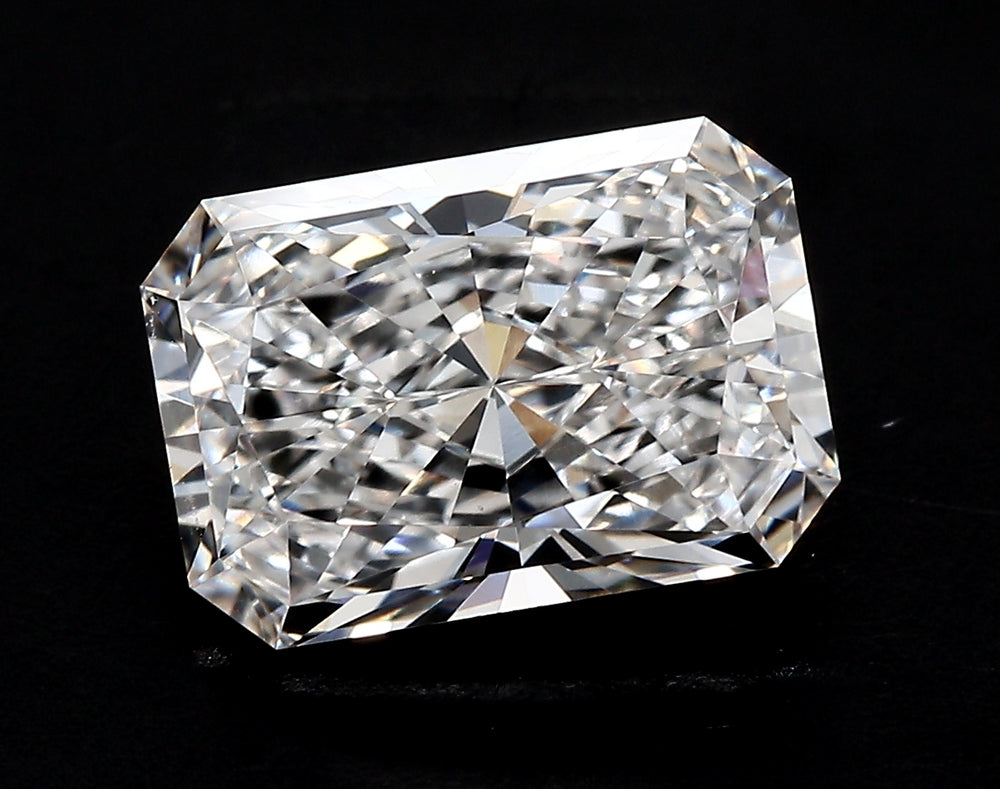 1.67 Carat Radiant Lab Diamond with  Cut Diamond in 14KT  view 1
