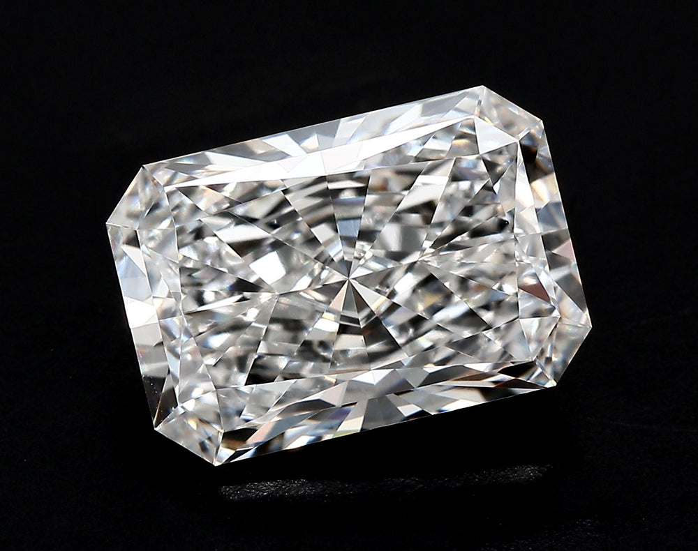 4.31 Carat Radiant Lab Diamond with  Cut Diamond in 14KT  view 1
