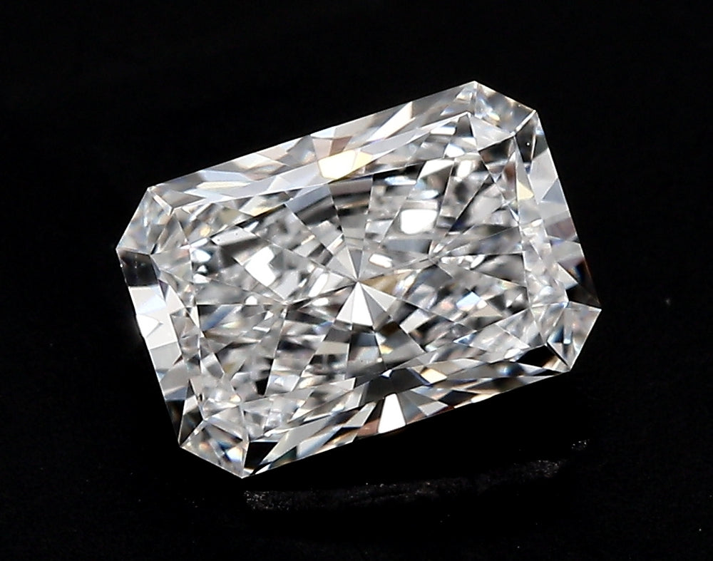 5.01 Carat Radiant Lab Diamond with  Cut Diamond in 14KT  view 1
