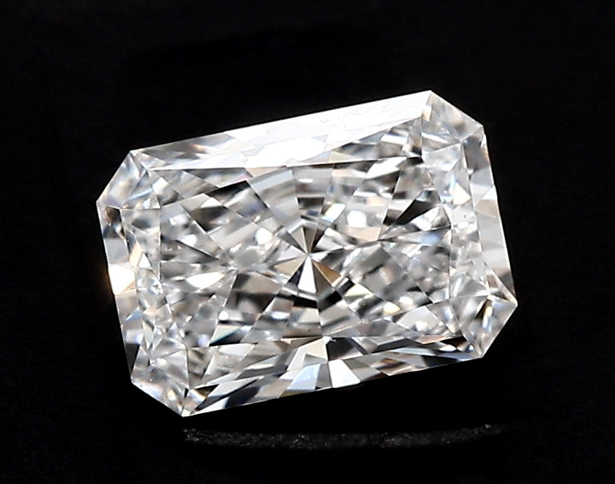 3.42 Carat Radiant Lab Diamond with  Cut Diamond in 14KT  view 1
