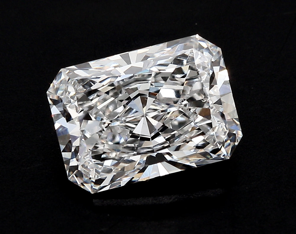 1.64 Carat Radiant Lab Diamond with  Cut Diamond in 14KT  view 1
