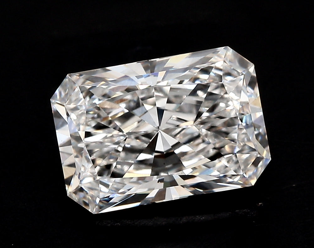 3.27 Carat Radiant Lab Diamond with  Cut Diamond in 14KT  view 1
