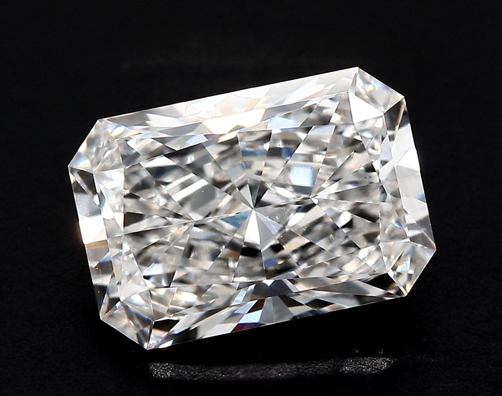 3.1 Carat Radiant Lab Diamond with  Cut Diamond in 14KT  view 1
