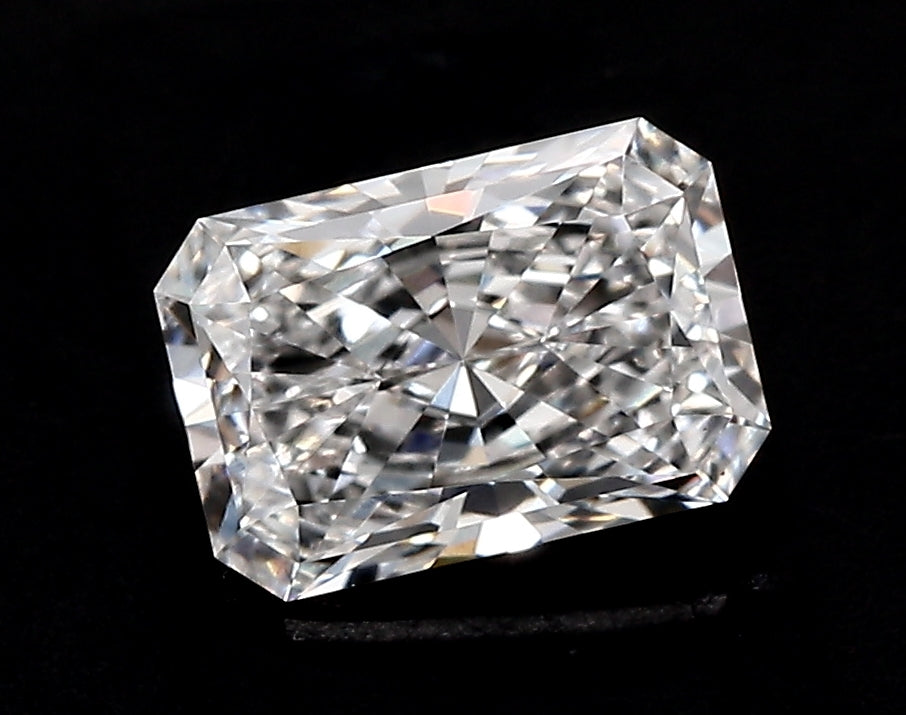 2.67 Carat Radiant Lab Diamond with  Cut Diamond in 14KT  view 1
