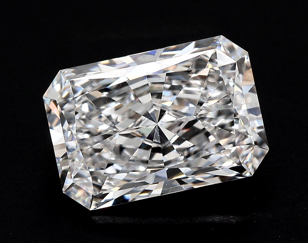 5.01 Carat Radiant Lab Diamond with  Cut Diamond in 14KT  view 1
